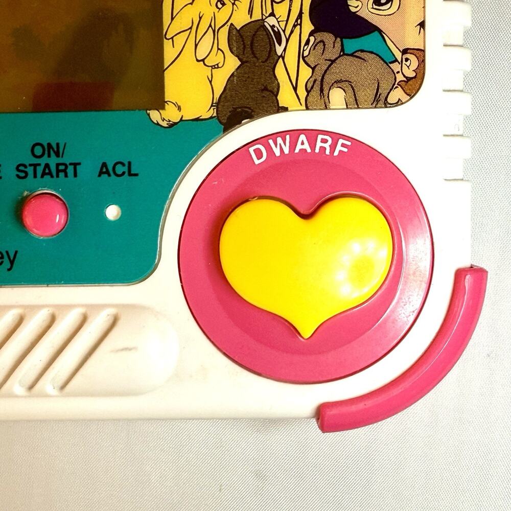 Vintage Tiger Snow White & Seven Dwarfs Electronic Handheld LCD Game Tested - Picture 6 of 7